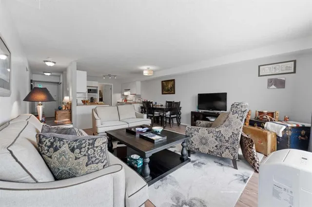 105 7 Ave #208, High River 2