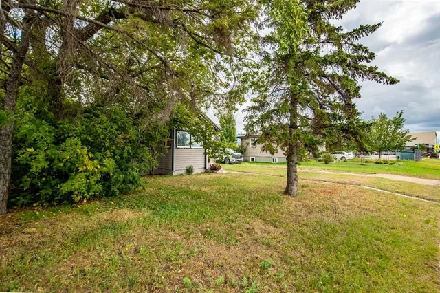 5107 Broadway Ave, Blackfalds 2