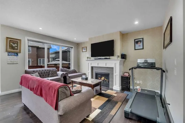 28 Saddlelake Common, Calgary 5
