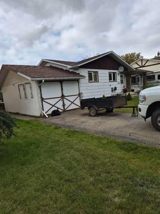 505 7 Ave, Beaverlodge 2