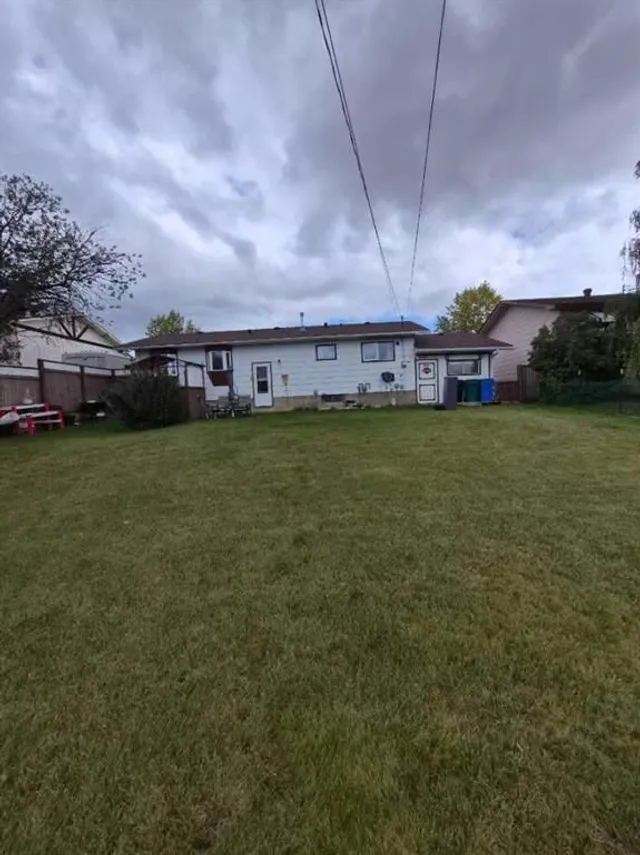 505 7 Ave, Beaverlodge 3
