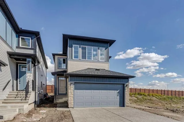 114 Cornerbrook Cres, Calgary 4