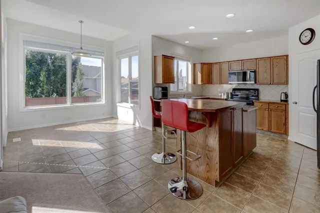 27 Rockyspring Gate, Calgary 5