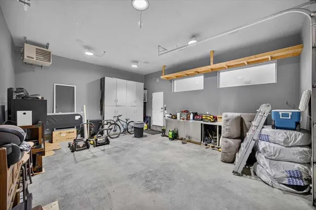 2584 Ravenslea Gdns, Airdrie 4