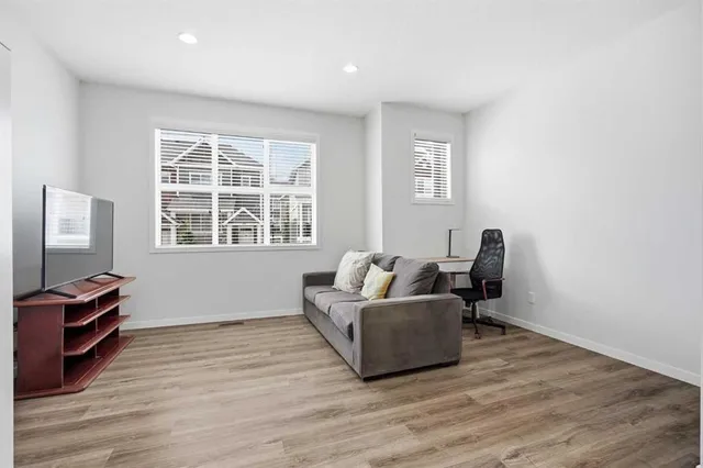 355 Nolancrest Hts #611, Calgary 5