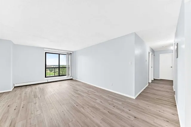 5 Berkeley Pl #517, Lethbridge 3