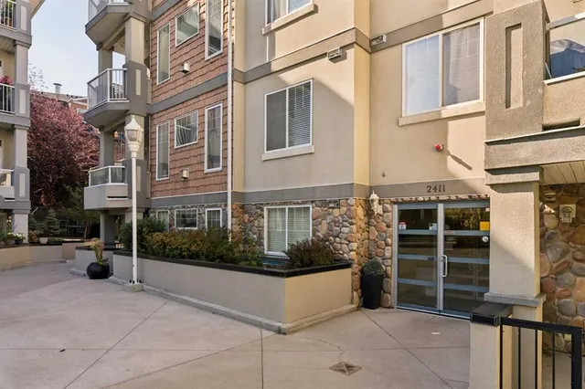2411 Erlton Rd #310, Calgary 2
