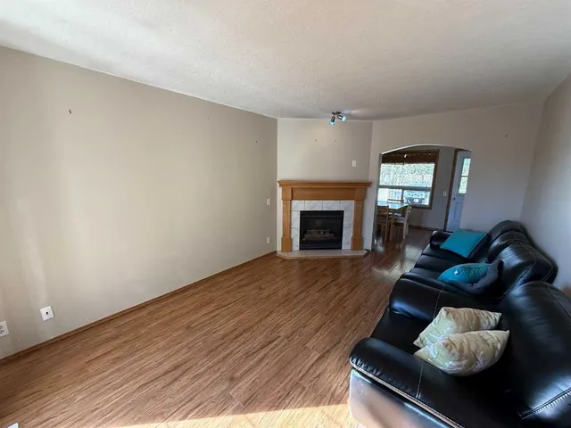 138 wilson Ave, Hinton 2