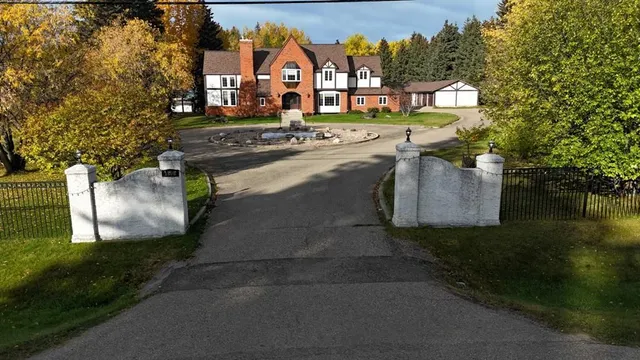 1808 63 STREET, Edson 3