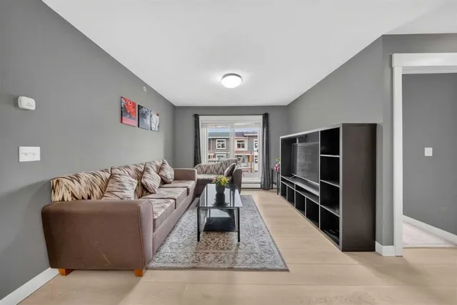 240 Skyview Ranch Rd #1404, Calgary 4