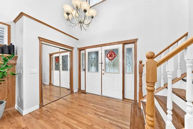 22 Hidden Creek Dr, Calgary 2
