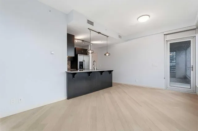 1320 1 St #1507, Calgary 4