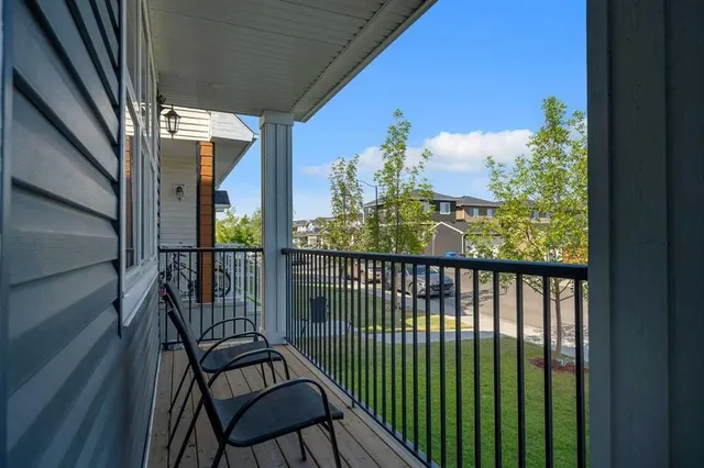 143 Dawson Harbour Hill, Chestermere 4