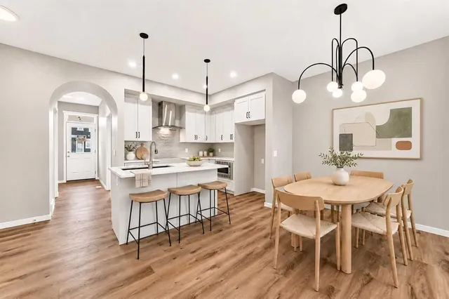 76 Mercado Rd, Calgary 4