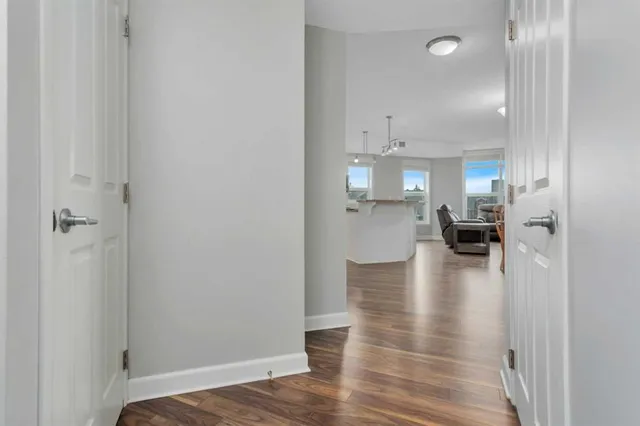 5040 53 St #321, Sylvan Lake 2