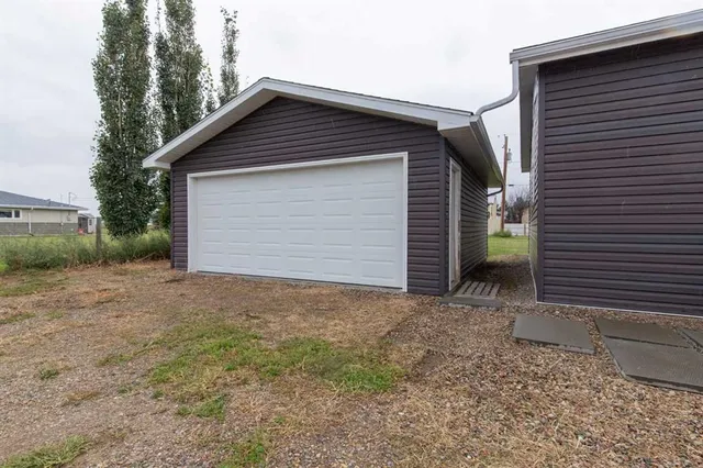 503 5 Ave, Warner 5