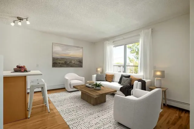 222 5 Ave #303, Calgary 5