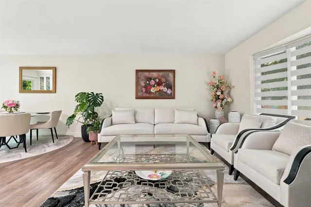 137 Lissington Dr, Calgary 5
