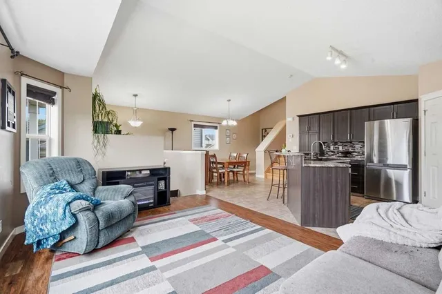 58 Cimarron Meadows Rd, Okotoks 5