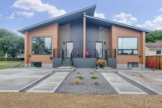 5537 51 Ave #4, Lacombe 3
