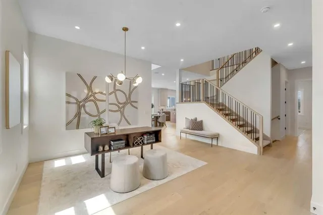 924 South Shore Terr, Chestermere 5
