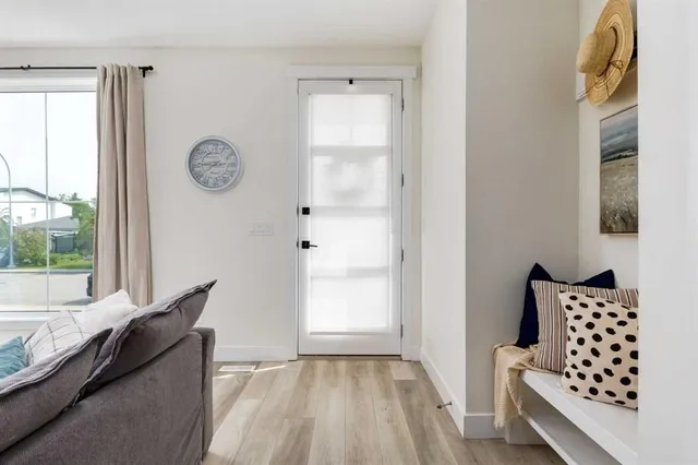 4629 72 St, Calgary 3