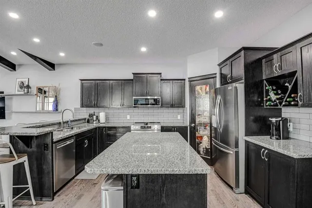 23 Cranberry Cir, Calgary 5