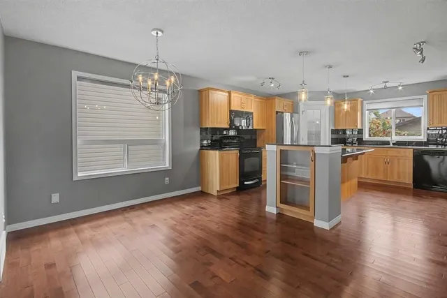 156 Morningside Manor, Airdrie 5