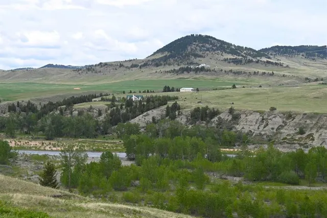 8416 RGE RD 1-3, Rural Pincher Creek No. 9, M.D. of 5
