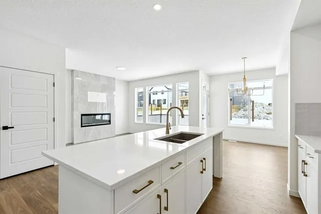 175 Herron Landng, Calgary 4