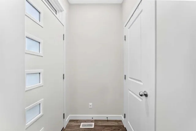 112 Carrington Blvd, Calgary 5