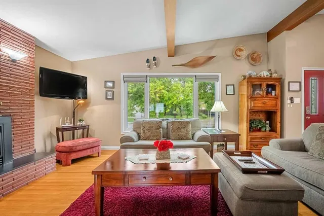 4116 Brisebois Dr, Calgary 5