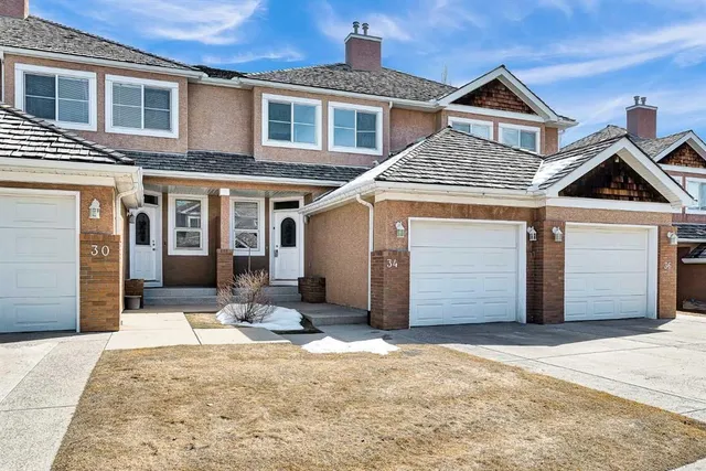 34 Royal Manor, Calgary 2