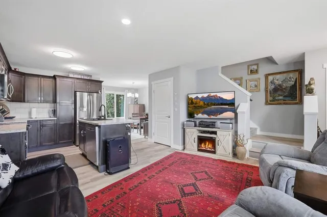 14 Hawthorn Pl, Sylvan Lake 4