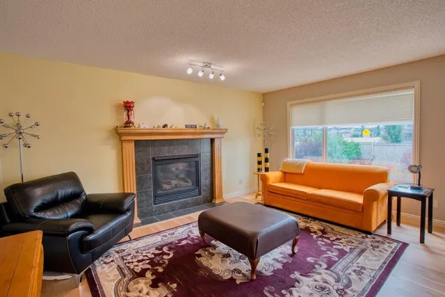 1028 Kincora Dr, Calgary 5