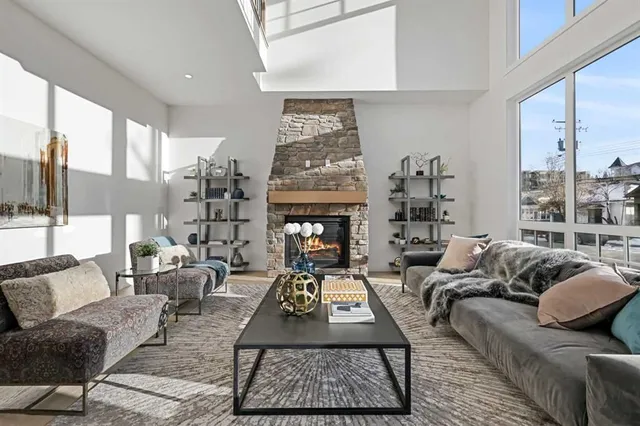 1516 22 Ave, Calgary 5