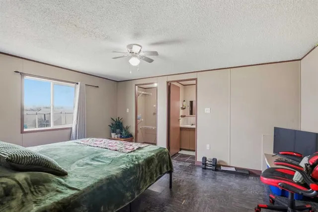 9711 103 Ave, Clairmont 5