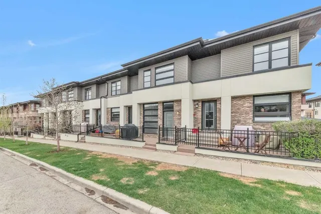 55 Aspen Hills Green, Calgary 2
