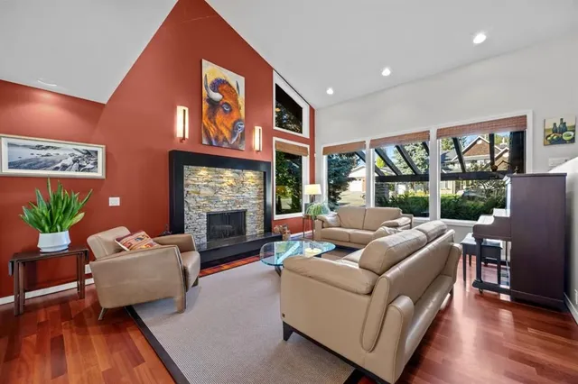 1215 Varsity Estates Dr, Calgary 3