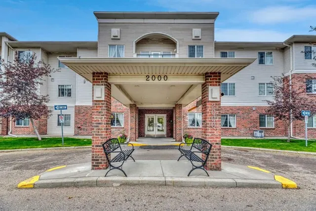 928 Arbour Lake Rd #2202, Calgary 2