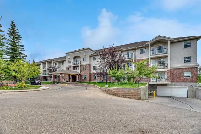 928 Arbour Lake Rd #2202, Calgary 3