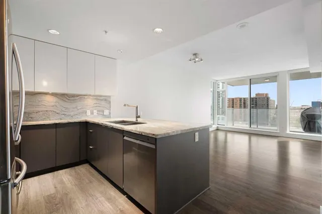 519 Riverfront Ave #1006, Calgary 5
