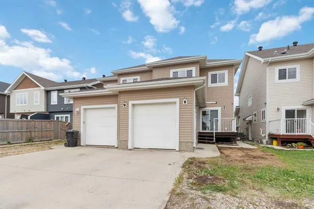 193 Heritage Dr, Fort McMurray 3