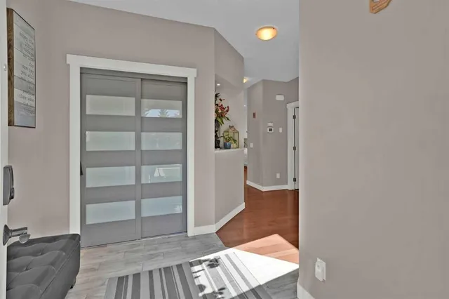 4641 81 St, Calgary 5