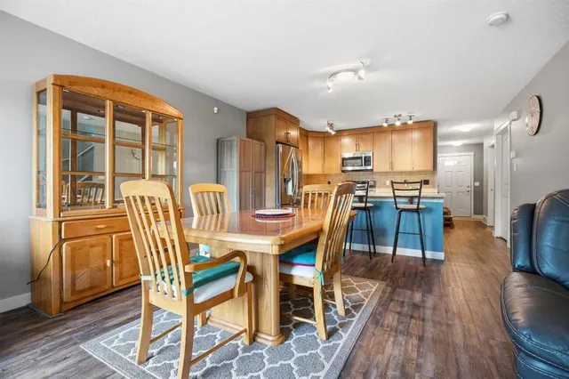 3 Chaparral Valley Gdns, Calgary 5