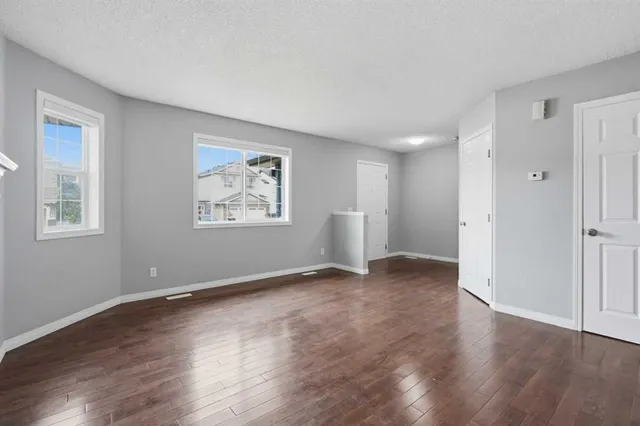 289 Taralake Terr, Calgary 3