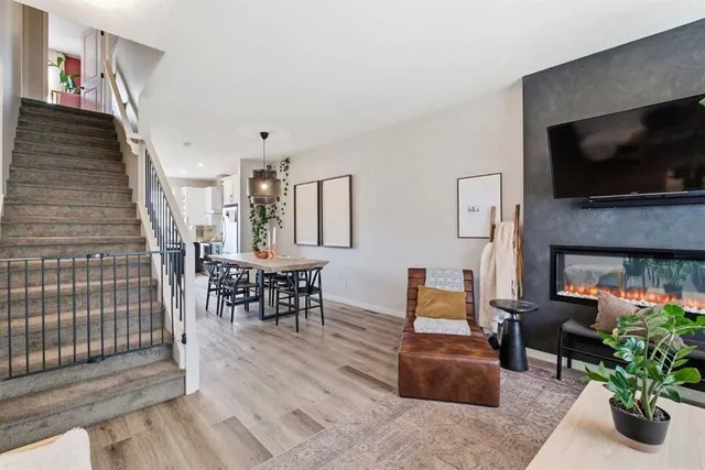 516 West Lakeview Dr, Chestermere 4