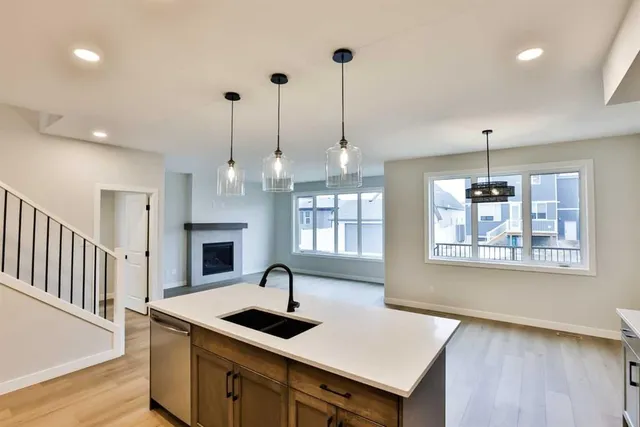 668 Devonia Rd, Lethbridge 4