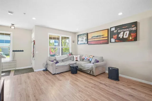 1561 Legacy Cir, Calgary 5