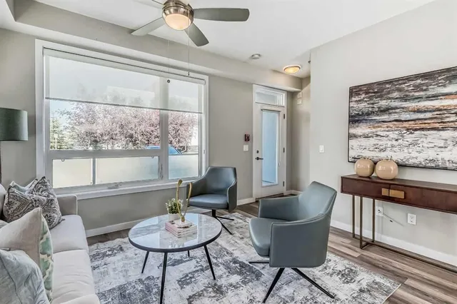 8539 8A Ave, Calgary 5